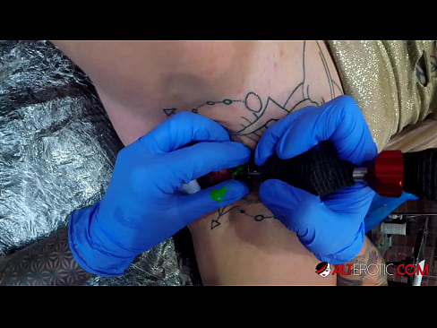 ❤️ Sully Savage, moi tatuada, tatuouse no clítoris ❤️ Vídeo de sexo en % gl.truedating.top % ️❤